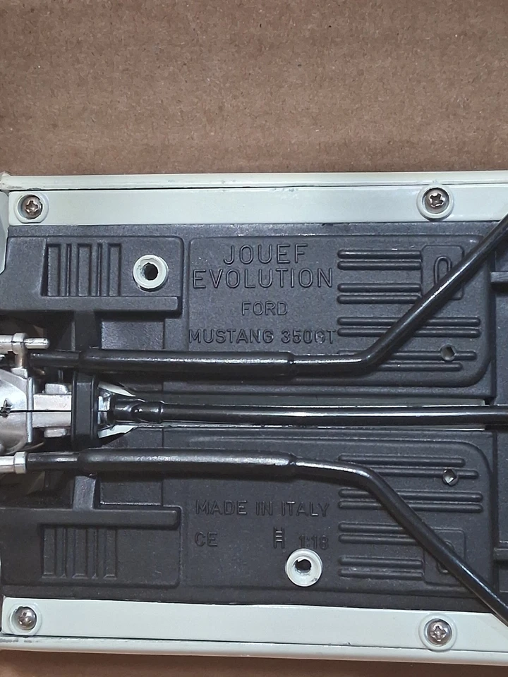 Jouef Evolution 1:18 Scale White 1965 Ford Mustang GT 350 - Image 4 of 4