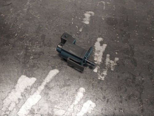 BMW 5 E39 1996 Diesel 105kW Turbolader Druckwandler Magnetventil 1742712