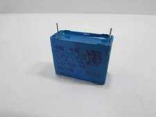 NEW EPCOS  B81141C1334M  CAPACITOR POLY FILM 0.33UF 440VAC 20%, RAD