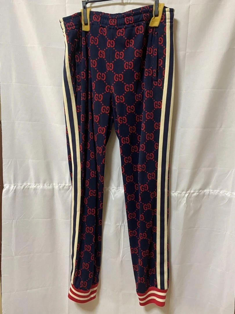 Gucci modello Gg set up rosso taglia L jacquard
