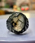Sterling Silver 925 Ring Crowned with a White Yemeni Agate with Black Lines