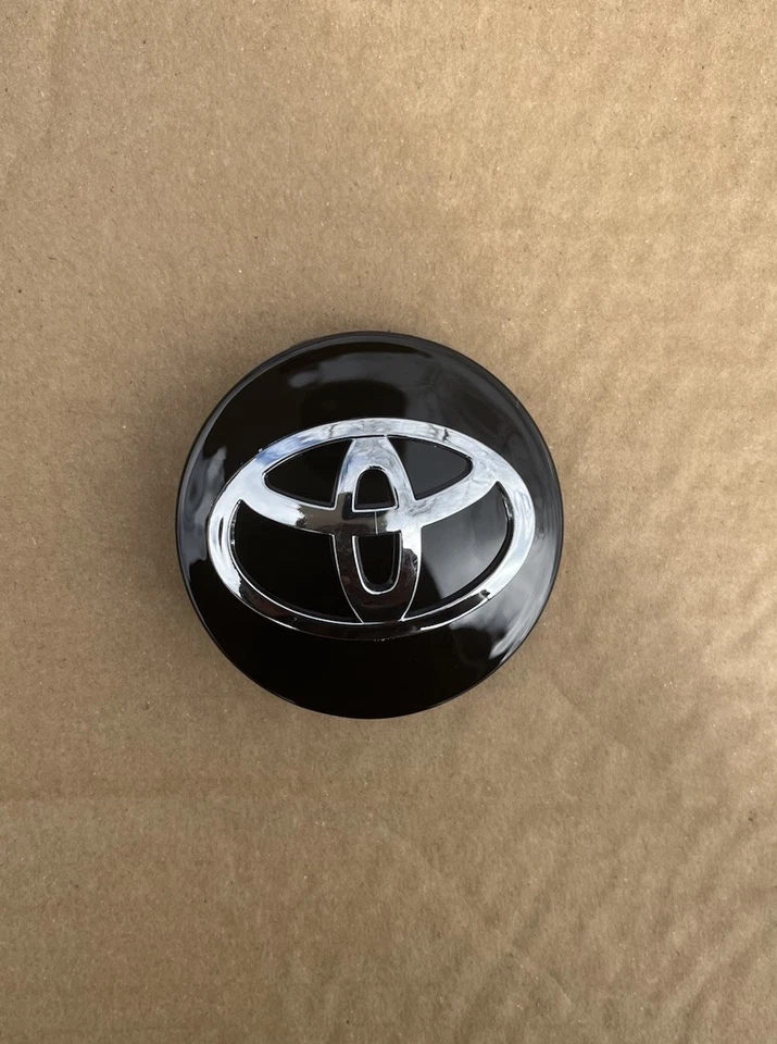 4x TOYOTA RODAS AROS CENTRO CUBO TAMPAS BASE PRETA LOGOTIPO CROMADO 62MM CAMRY +MOR - Imagem 4 de 4
