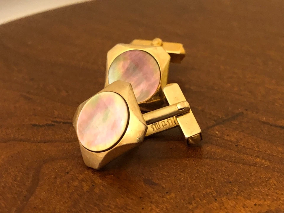 VINTAGE SWANK CUFFLINKS MOTHER OF PEARL ABALONE - Image 2 of 2