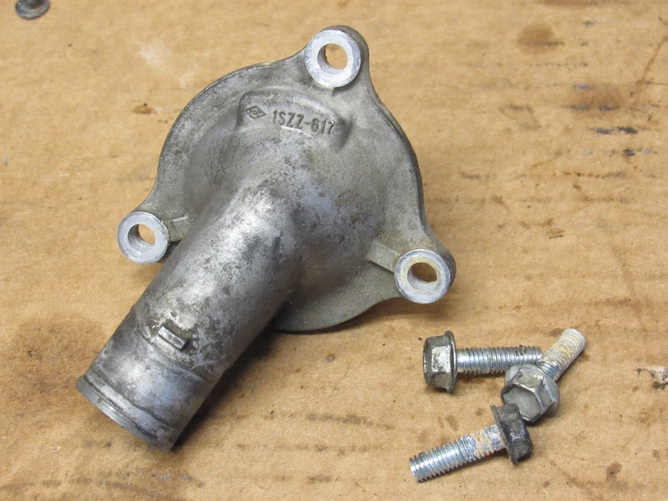 Suzuki Cavalcade GV1400 1987 termostato y cubierta Foto 4 de 4