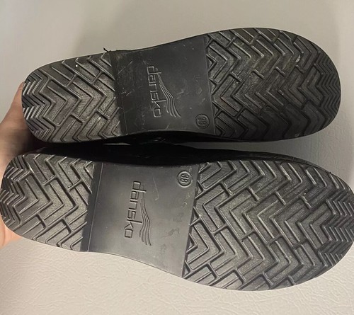 Women's Size EU 38, US 7.5 Dansko Professional Black Tooled Floral Leather Clogs - Picture 9 of 9