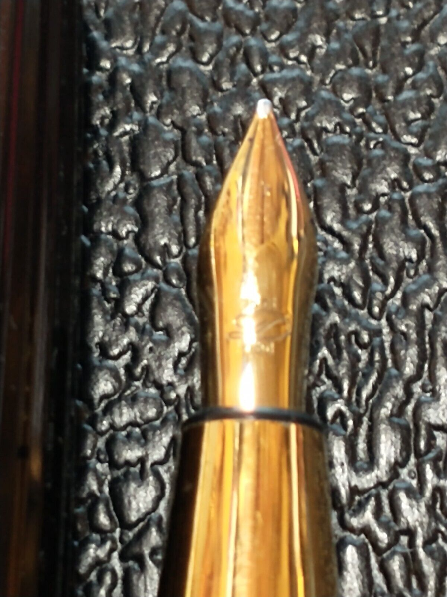 BEAUTIFUL S.T. DUPONT 18CT 750 SOLID GOLD MEDIUM NIB VINTAGE