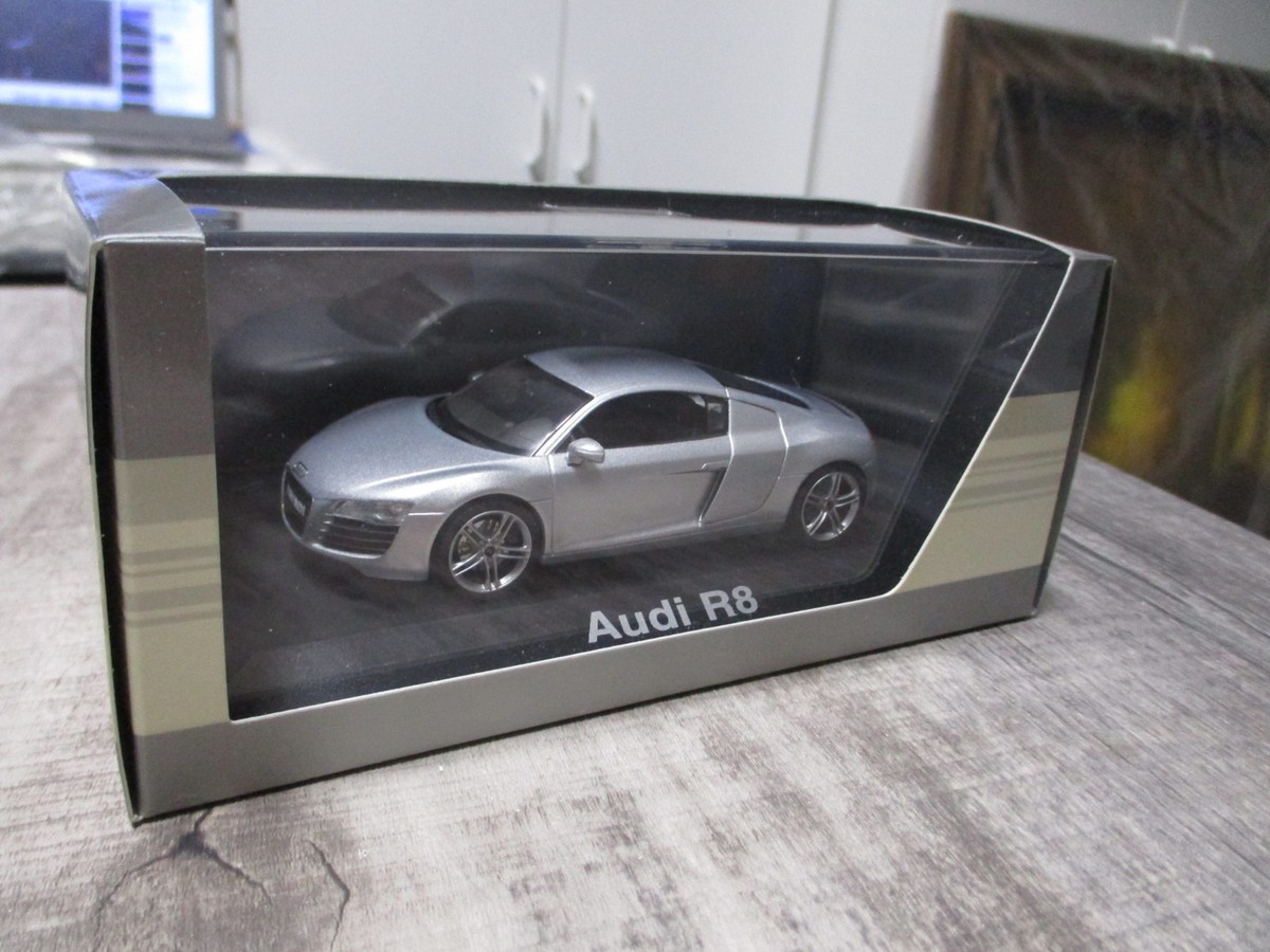 【Audi 1/43 Scale Car】Audi R8 1/43 Scale Schuco AUDI R8 Model Car 1 43 Scale AUDI Promotional Ice Silver