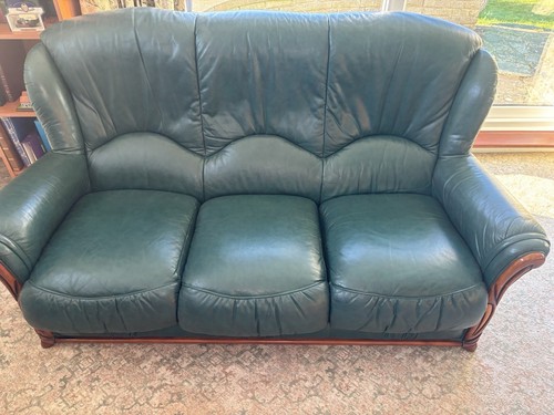 Green Leather 3-Piece Suite, Amazing Condition.