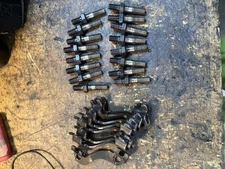 OEM 1968 Corvette BBC 427 3/8 Guide Plate And Rocker Arm Studs Kit ￼