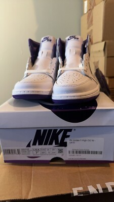Size 7.5 - Air Jordan 1 OG Court Purple W