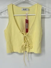 Beginning boutique NWT women’s fleur tie crop top Size 2 Yellow Sleeveless