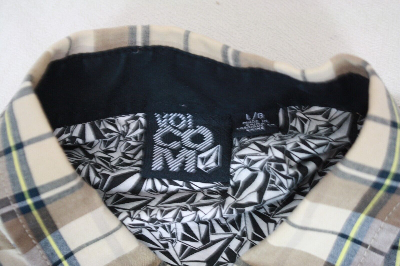 Picture 2 of 9