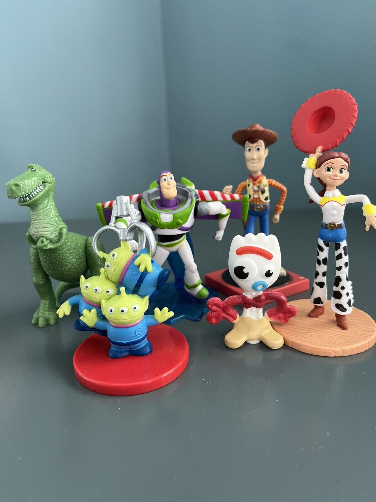 Disney Toy Story 4 Woody (with Forky), Buzz, Jessie, Bullseye & Rex  Exclusive 5-Figure Bath Set