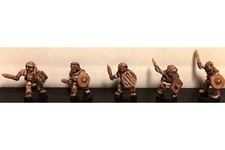15mm Fantasy Halfling Swordsmen with Shields ...