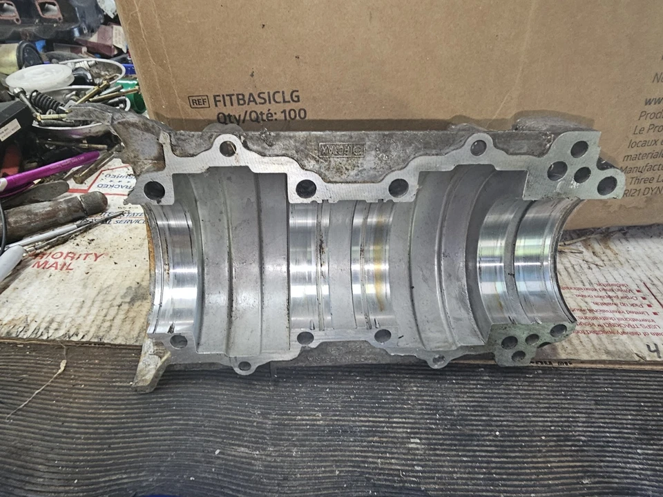 89 1988 91 SKI-DOO Safari Scout 377 Citation crankcase crank cases lower upper - Image 4 of 4