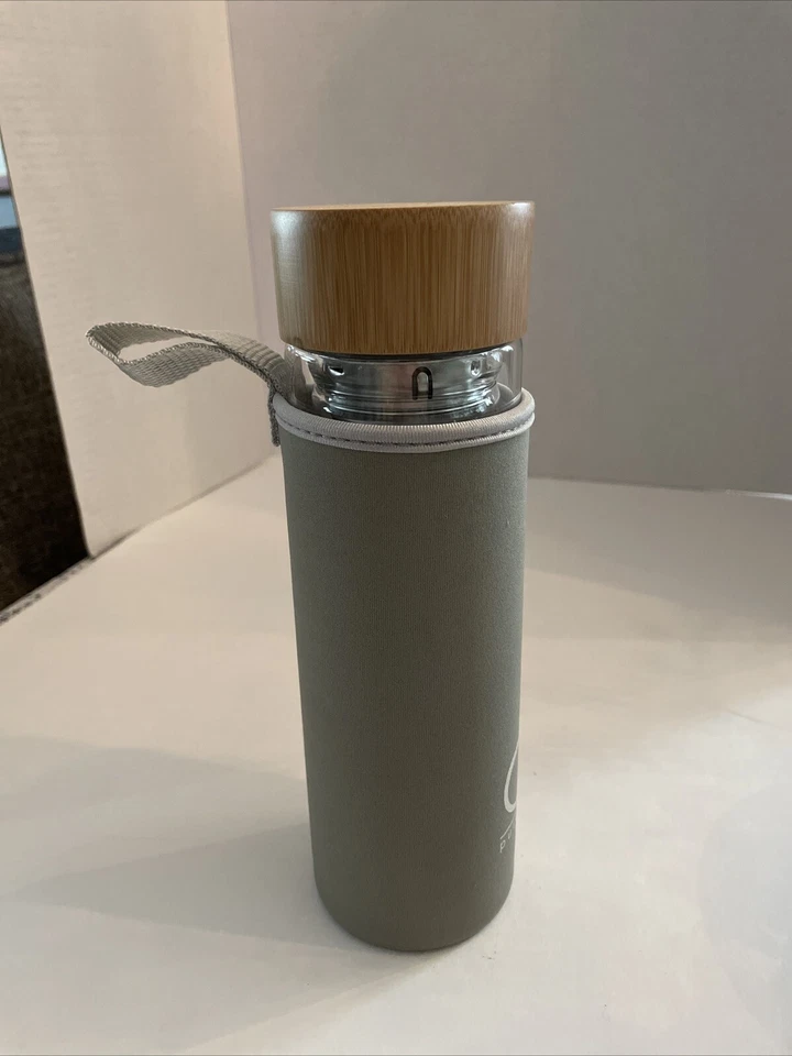 Pur Zen Tea Glass Bottle W/ Infuser Double Bamboo Lid Grey Sleeve 15 Oz - Image 4 of 4