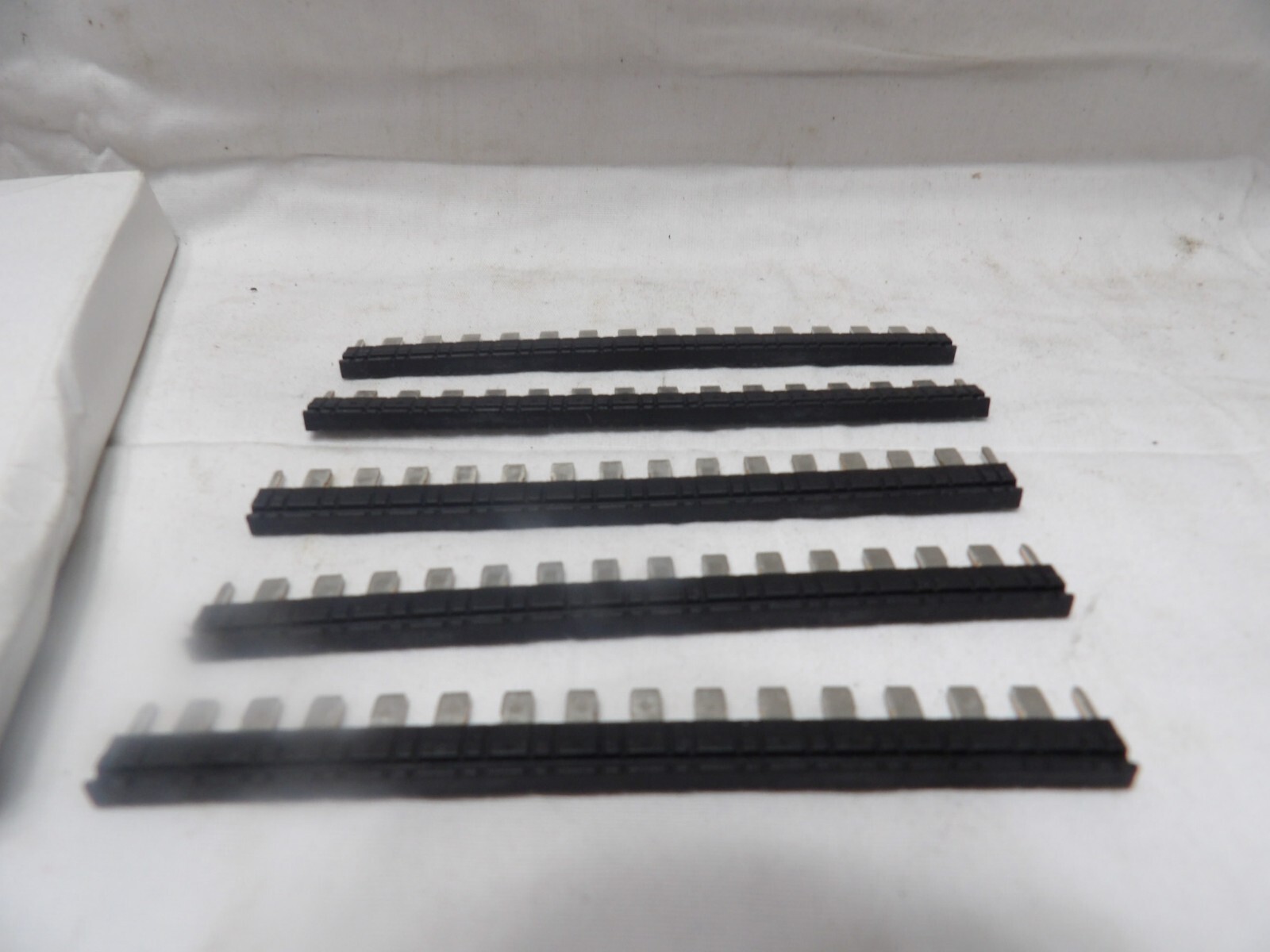 Klemsan 476605A TK-KPR-S16 Plug-In Bridge for 16 Hole (Box of 5)