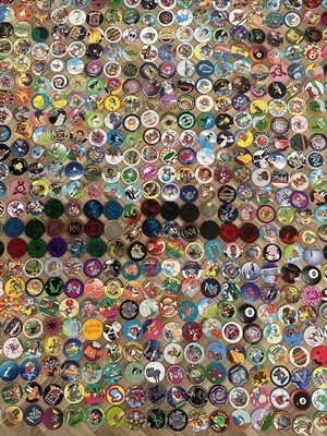 Vintage 1990 s Mixed Restposten 900+ Pogs, Slammers, Milk Caps & ähnliches...