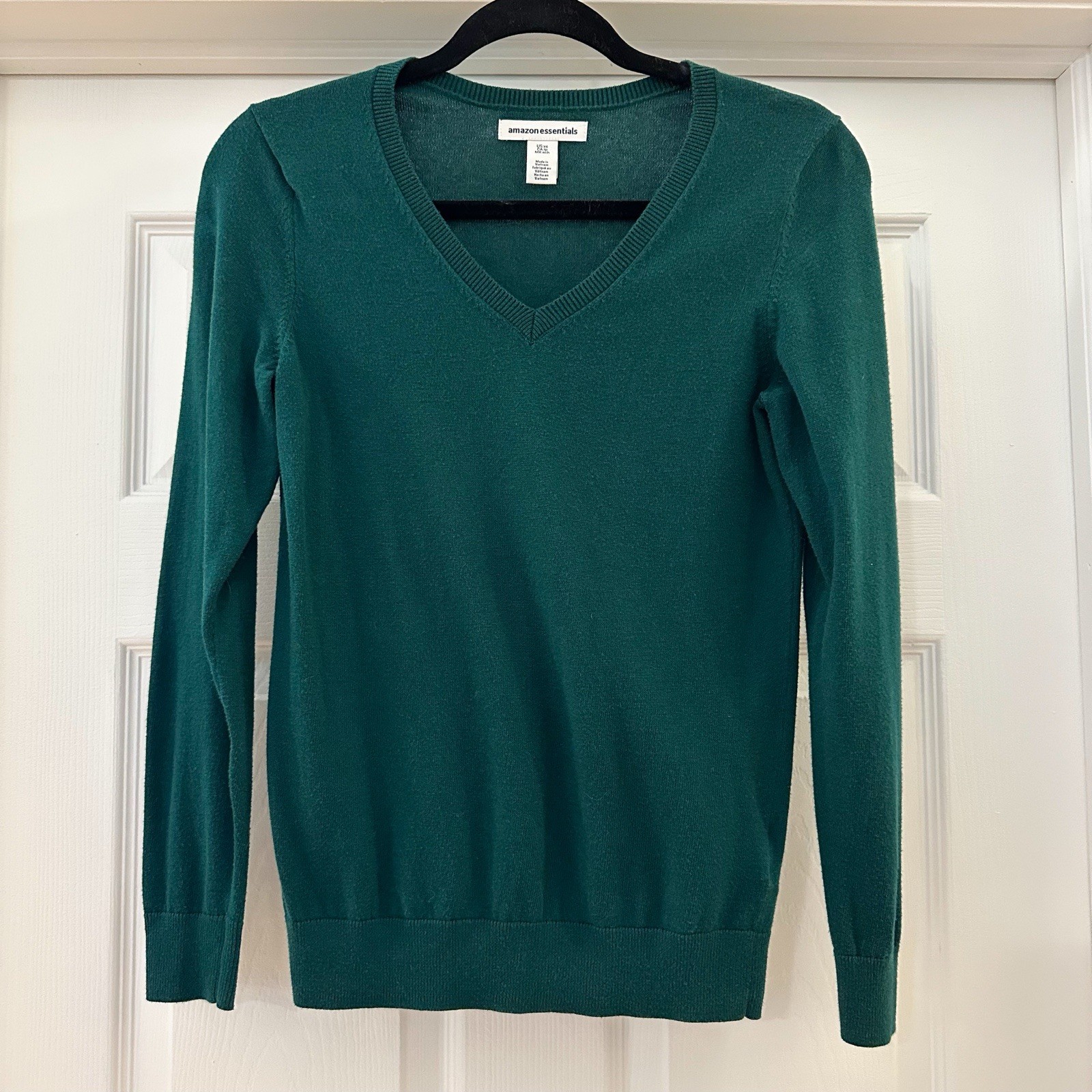 Amazon Essentials V Neck Pullover Sweater Green s… - image 1