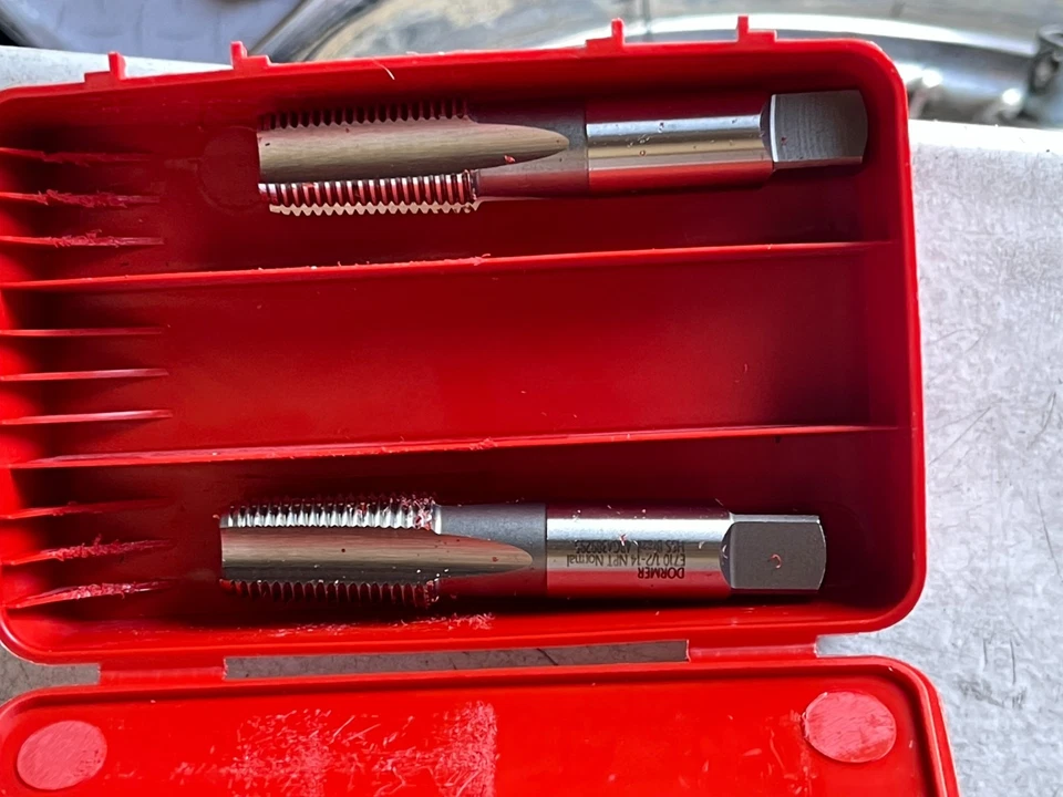 Set Of 2 Dormer E710 1/2'-14 NPT Normal Pipe Tap Thread Tap High Speed Steel - Image 3 of 4