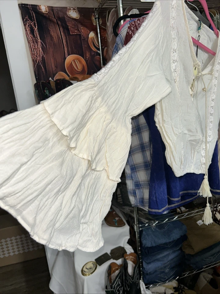 Top manga campana encaje gitano jadeado nuevo con etiquetas para mujer talla única Foto 3 de 4