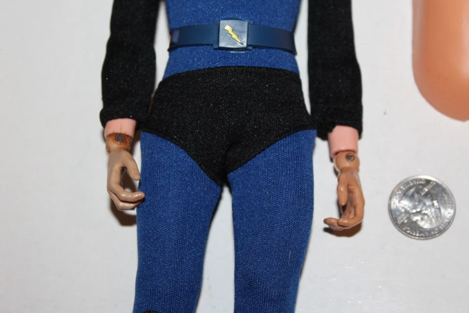 Figura Ideal de Acción Capitán Ideal 1966 de Colección con Traje Espada Sombrero Pistola Cinturón Maniquí Torso Foto 4 de 4