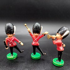 VINTAGE BRITAIN THE REGIMENTAL BAND OF THE ROYAL SCOTS GUARDS FIGURINE PLASTIC