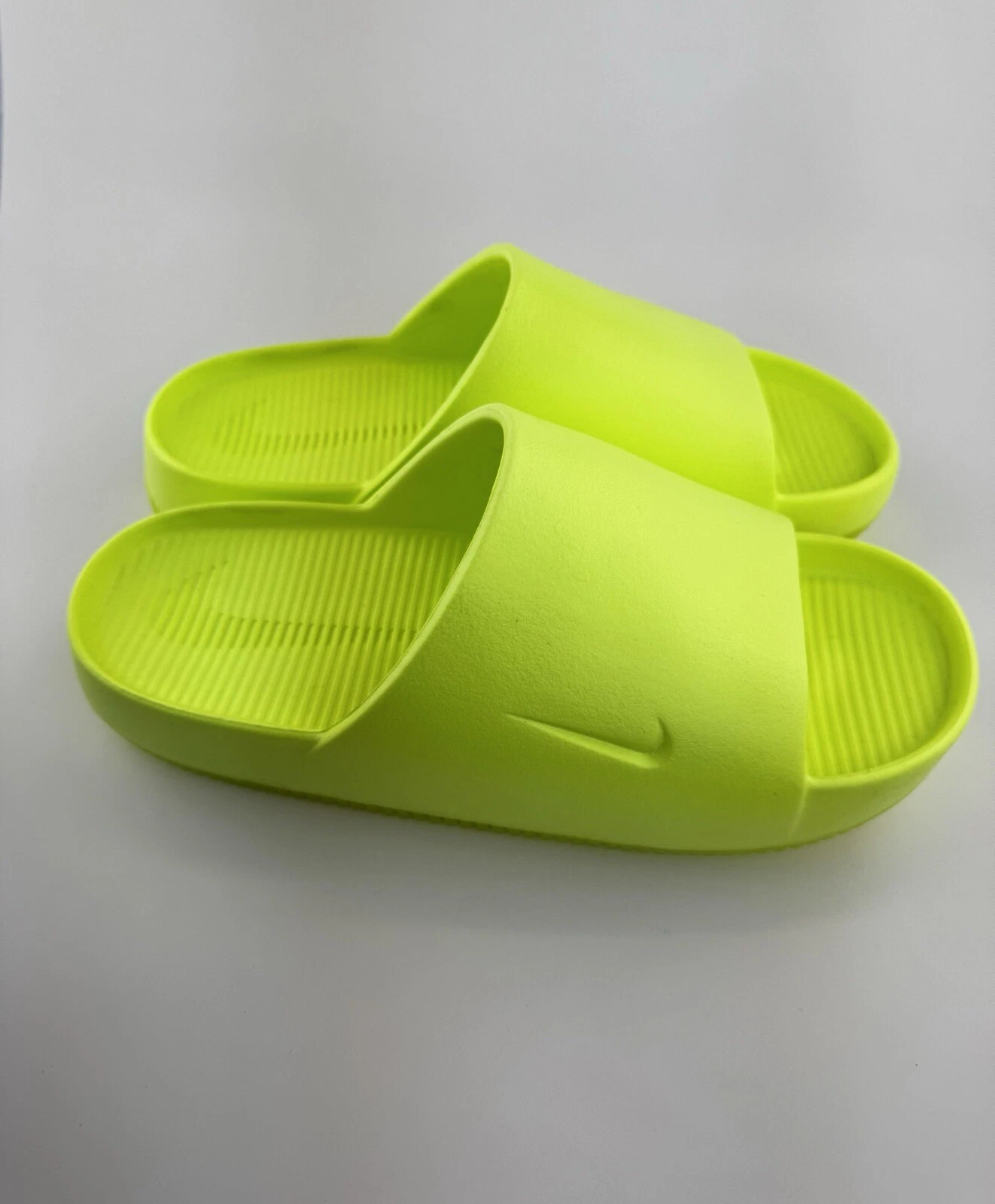 Sandali Nike Calm Volt gialli nuovi con scatola uomo donna slide slip on uomo 8 donna 9 5