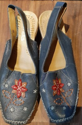 Women's Pavers Blue Floral Flat Leather Summer Sandals, Size UK EU 40  UK