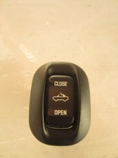 Mitsubishi Convertible Top Switch Mr320631 Mitsubishi Convertible Top Switch Mr320631