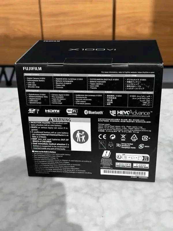 Fujifilm X100VI 40.2 MP Digital Camera Silver - Made In Japan! US MODEL - NEW - Image 4 of 4