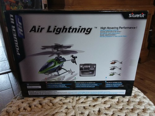 Silverlit AIR LIGHTNING Remote Control HELICOPTER - 2 Channel Control - NEW 🎄🎁 - Picture 2 of 8