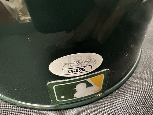 Reggie Jackson HOF 93 5x WS Champ Signed Authentic A’s Batting Helmet JSA - Picture 2 of 3