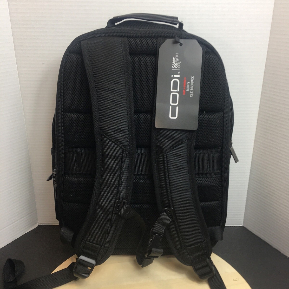 Codi Fortis 15.6 display picture 3
