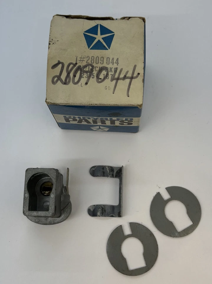 Dodge Chrysler 1967-1968 carrocería C vagón puerta trasera paquete de interruptor de ventana 2809044 nuevo en stock Foto 3 de 4