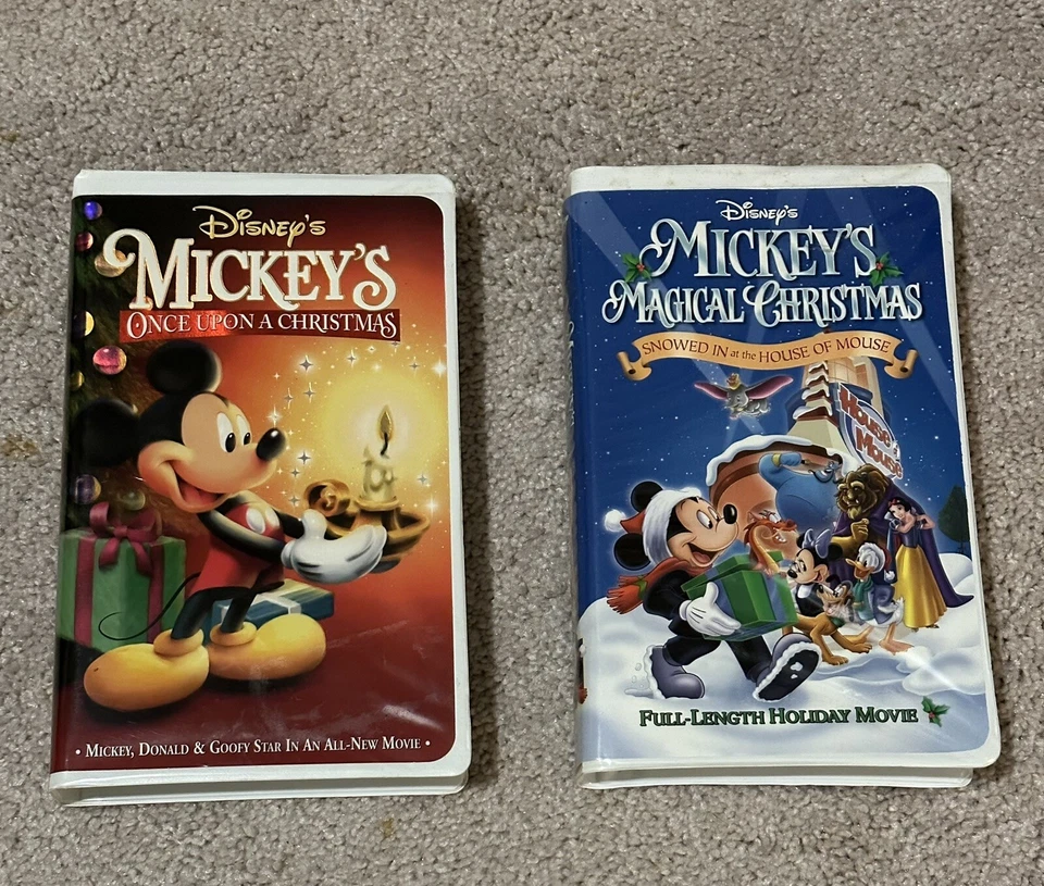 LOT Mickey Mouse Christmas VHS (2) + Anastasia, Hunchback, Pooh, Oliver - Disney - Image 2 of 4