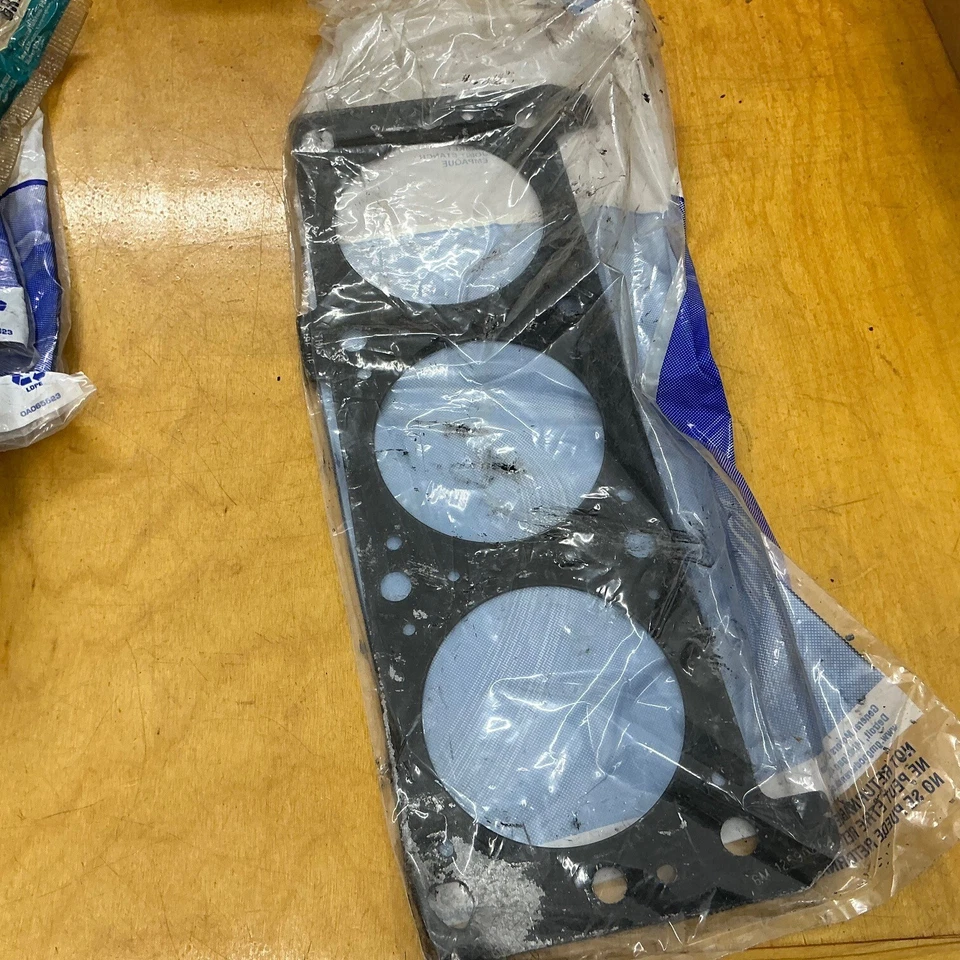 1993-05 BUICK, CHEV, OLDS, PONT HEAD GASKET FOR 6 CYL, 3.1L; NOS, OEM GM12590863 - Image 2 of 2