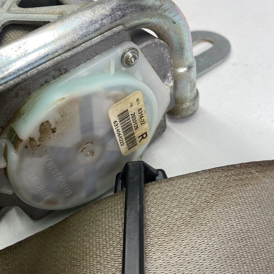 Chrysler 300 2005-2007 pasajero delantero derecho cinturón de seguridad retractor OEM Foto 3 de 4