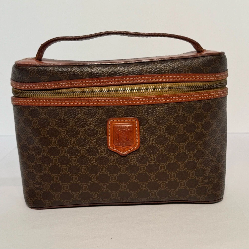 Celine Macadam Vanity EUC rivestito tela rivestimento pelle manico superiore chiusura zip