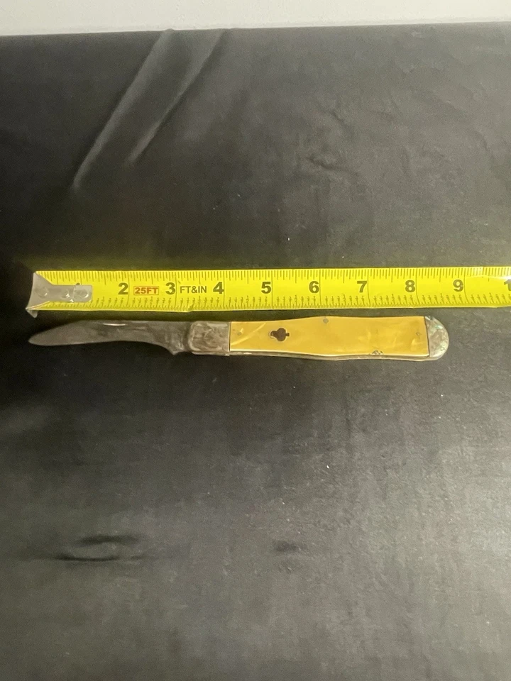 Cuchillo vintage con incrustación de pala con una hoja plegable. Hecho en USA Foto 2 de 3