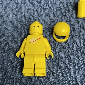 LEGO Classic Space 6880 Surface Explorer 100% Complete