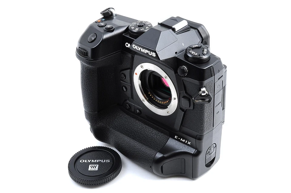 Olympus OM-D E-M1X Mirrorless Camera 20.4MP -shots 27,223 -MINT- [Extra 15%OFF] - Image 3 of 4
