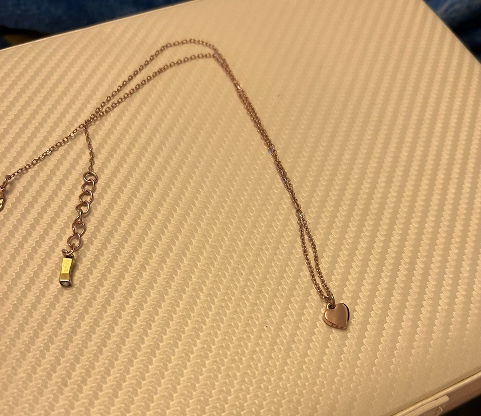 Ted Baker Hara Rose Gold Tone Heart Pendant Necklace Gift Packaging - Image 3 of 3