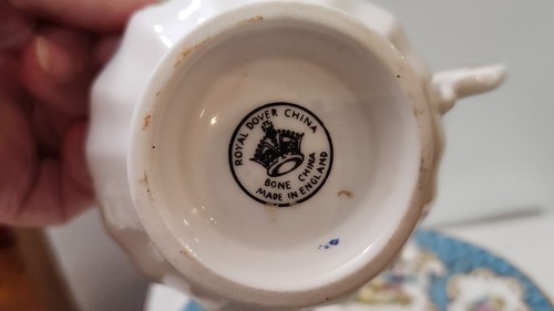 VINTAGE ROYAL DOVER BONE CHINA CUP/SAUCER - Pattern unknown - Picture 8 of 8
