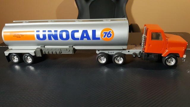 tanker toy truck