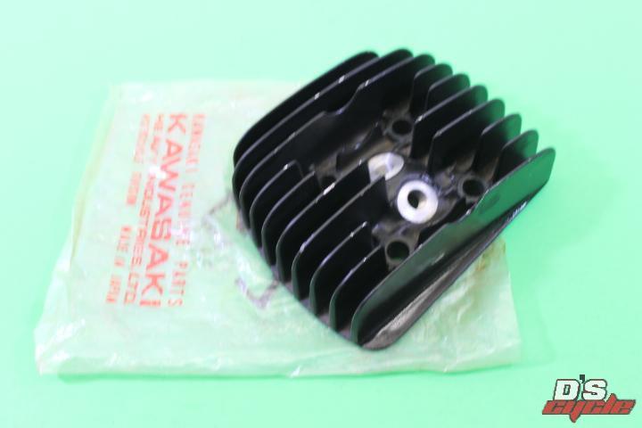 NOS Kawasaki 1971 F7 Cylinder Head PART# #11001-052 | eBay