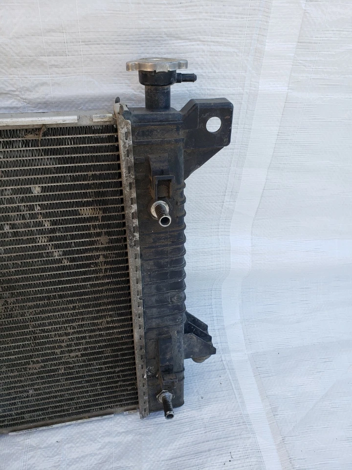 2009 Ford Expedition F-150 Radiator Cooling Assembly OEM Foto 4 de 4