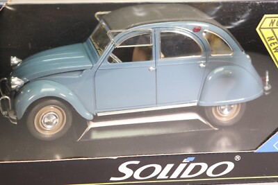Voiture 2CV Citroen SOLIDO 1966 - ref 8028 + capote couvrante