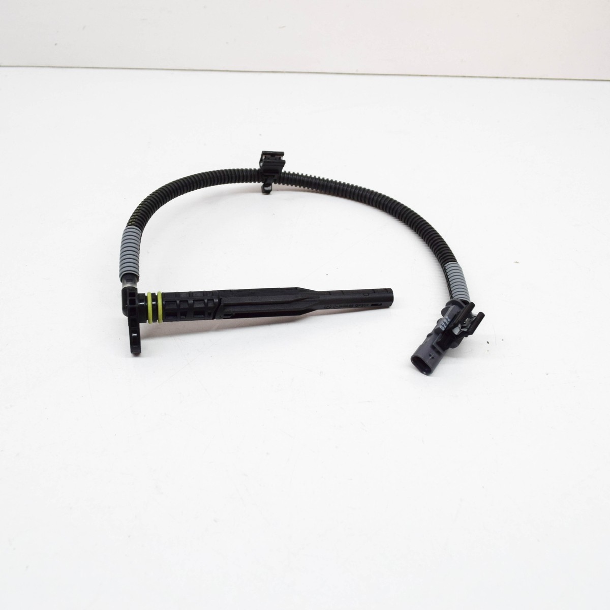 VOLVO S60 MK2 Engine Oil Level Sensor 32380135 NEW GENUINE VOLVO S60 MK2 Engine Oil Level Sensor 32380135 NEW GENUINE