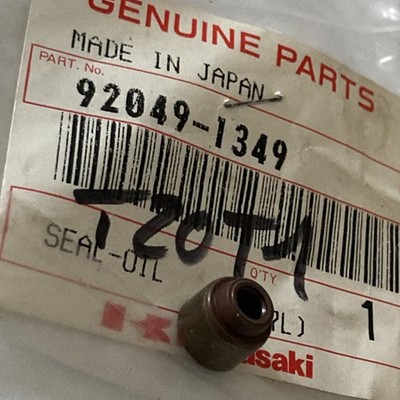 Rページ Kawasaki 92049-1349 Valve Cover Gasket KLX250 ZZR600 ZX6 ZX-10R